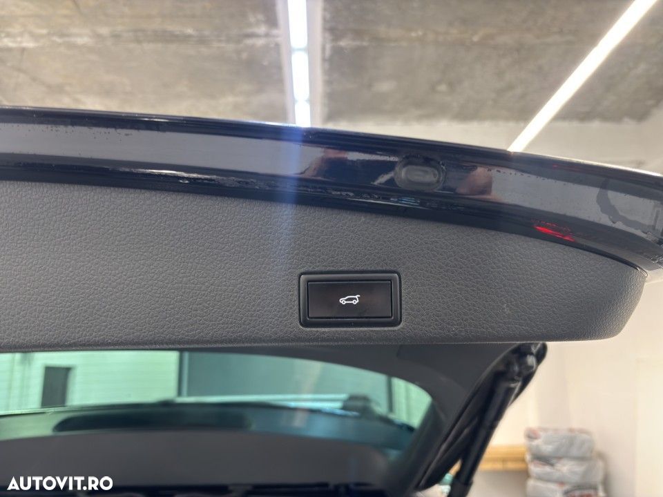 Volkswagen Touareg - 17