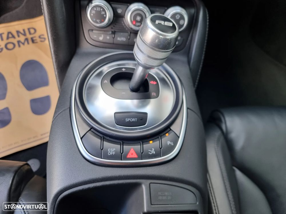 Audi R8 Coupé 4.2 FSI quattro R tronic - 23