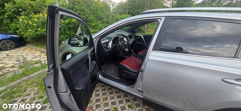 Toyota RAV4 Hybrid Prestige 4x4 - 6
