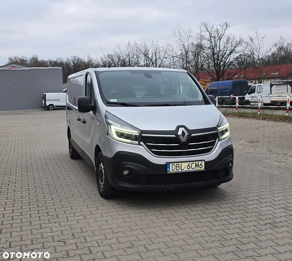 Renault TRAFIC - 2