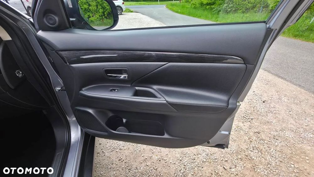 Mitsubishi Outlander 2.0 2WD CVT Edition - 29