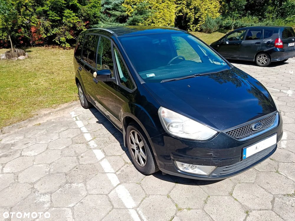 Ford Galaxy - 12