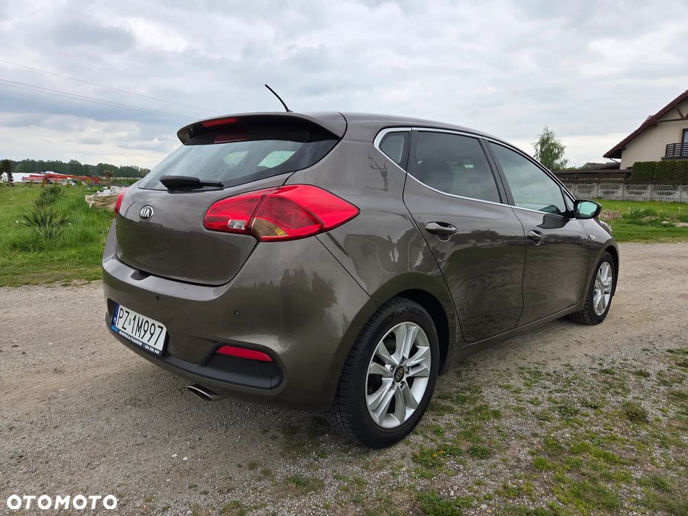 Kia Ceed 1.6 CRDi 128 Vision - 7