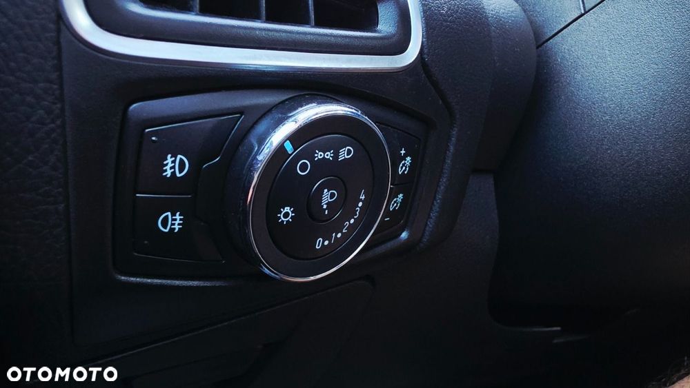 Ford Focus 1.0 EcoBoost Start-Stopp-System Champions Edition - 18