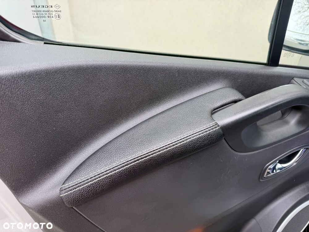 Opel Vivaro - 33