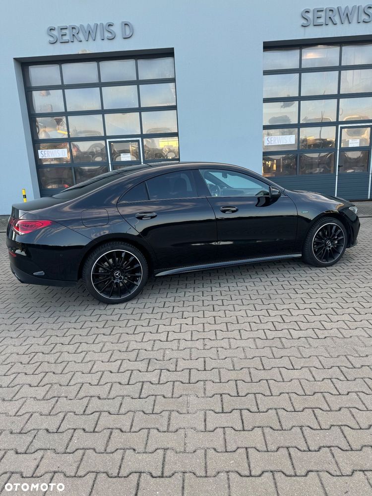 Mercedes-Benz CLA 250 E AMG Line 8G-DCT - 11