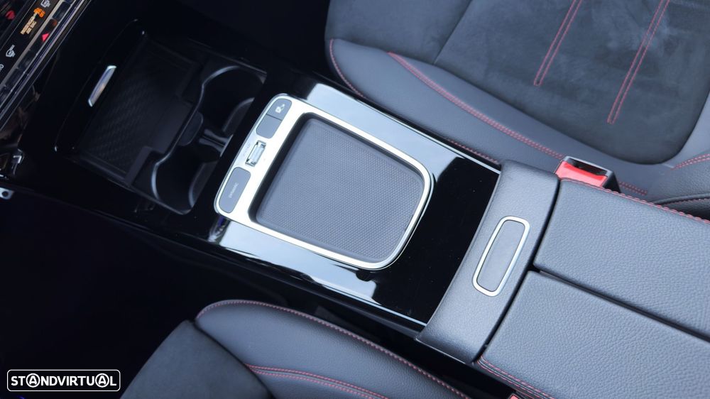 Mercedes-Benz CLA 250 e Shooting Brake AMG Line - 29