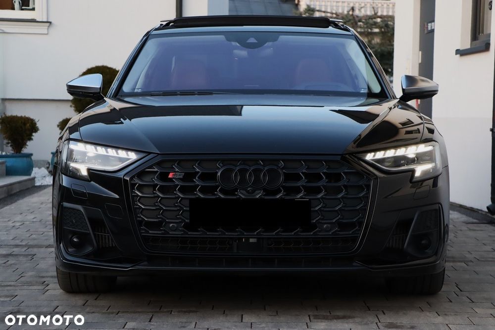 Audi S8 - 9