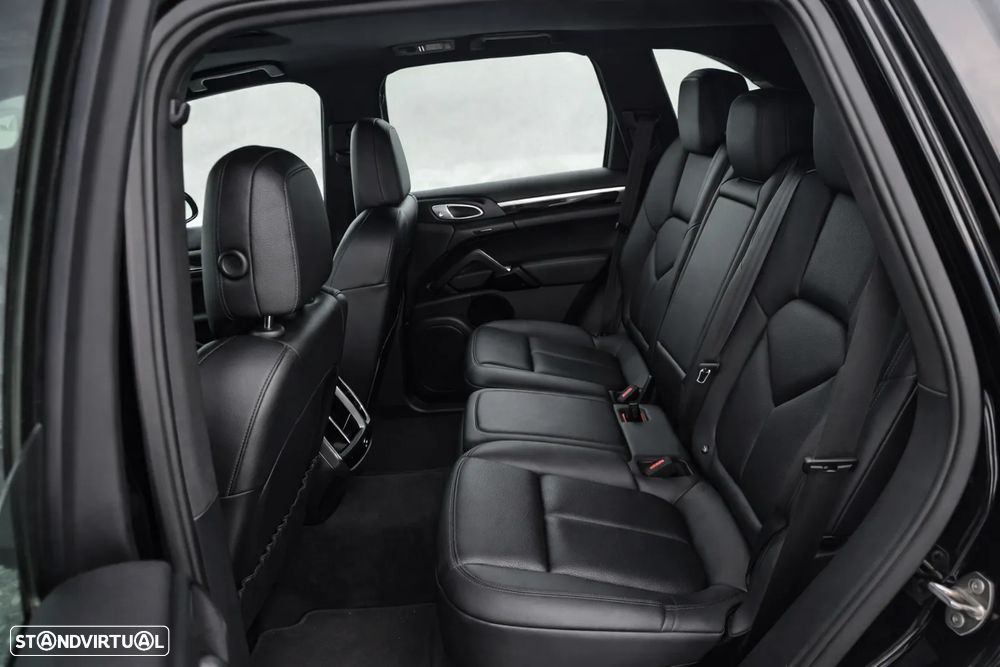 Porsche Cayenne S - 6