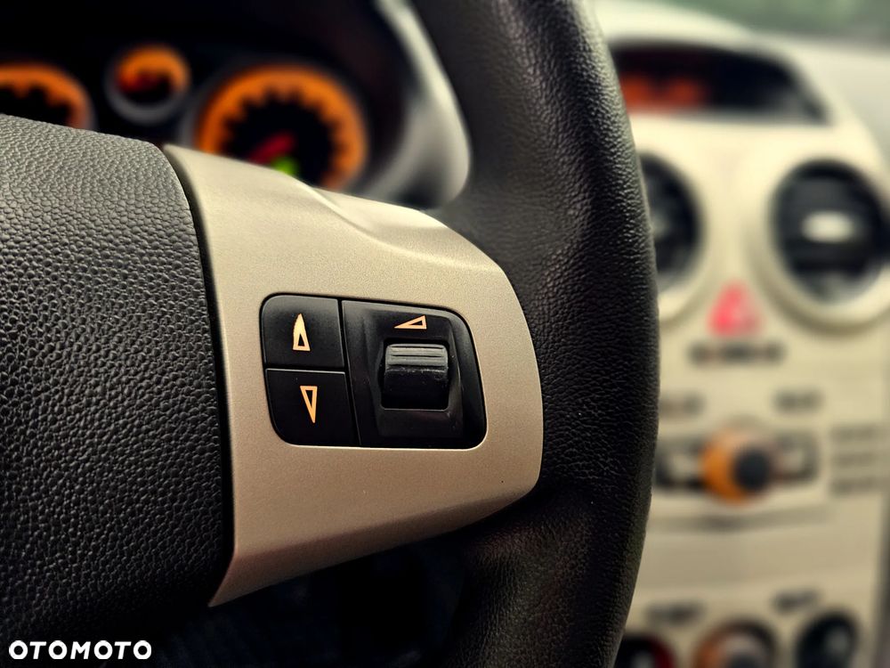 Opel Corsa - 23