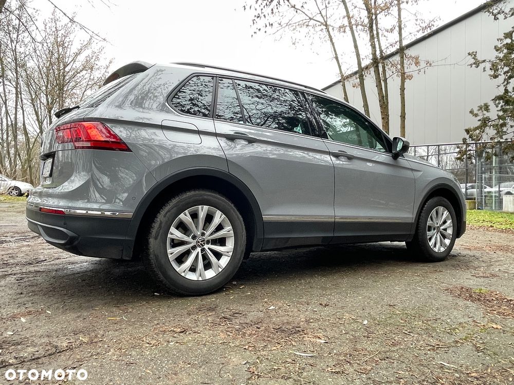 Volkswagen Tiguan - 17