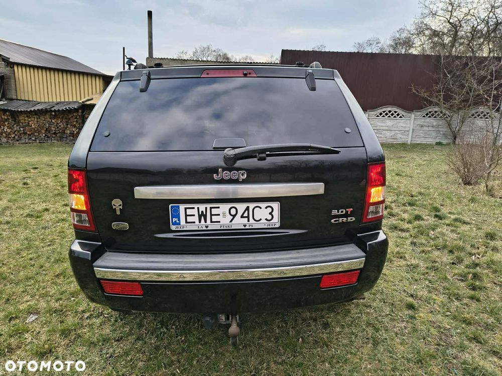 Jeep Grand Cherokee - 14