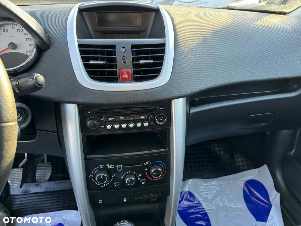 Peugeot 207 1.4 Business Line - 14