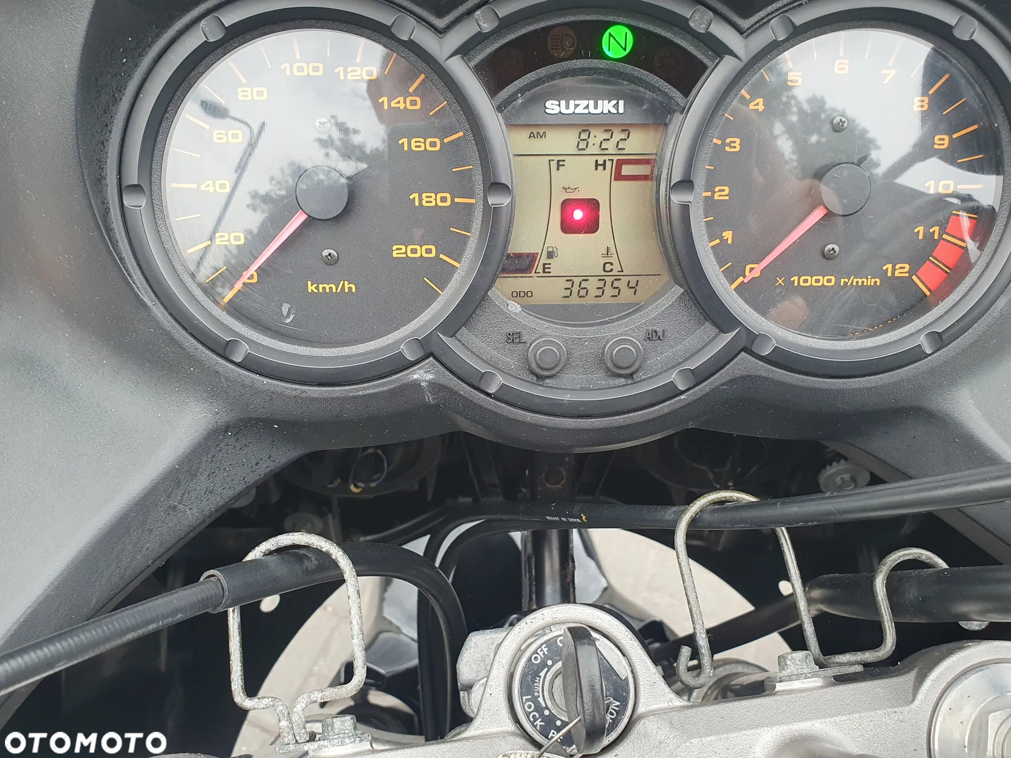 Suzuki V-STROM - 25
