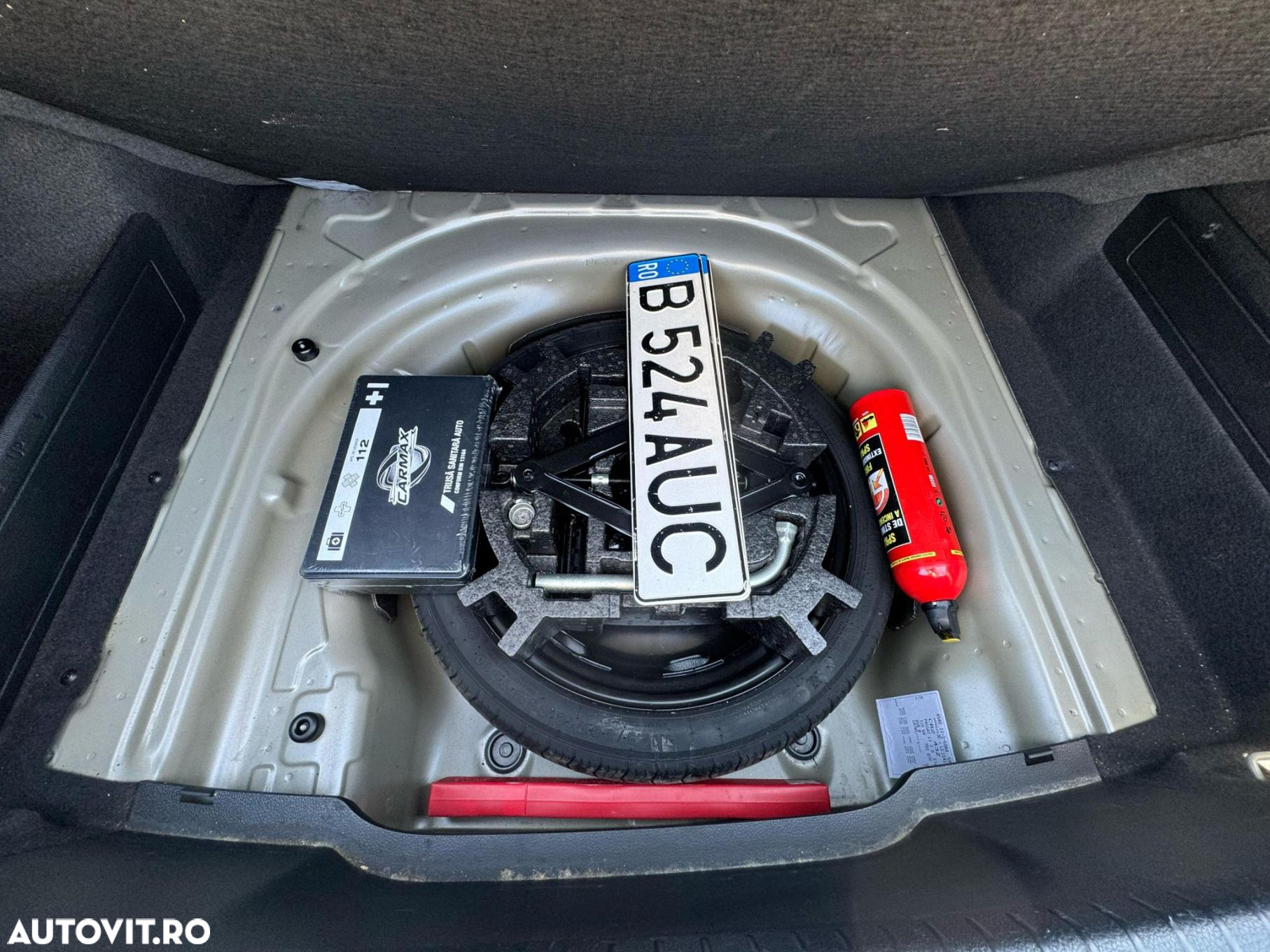 Volkswagen Passat 2.0 TDI DSG Highline - 36