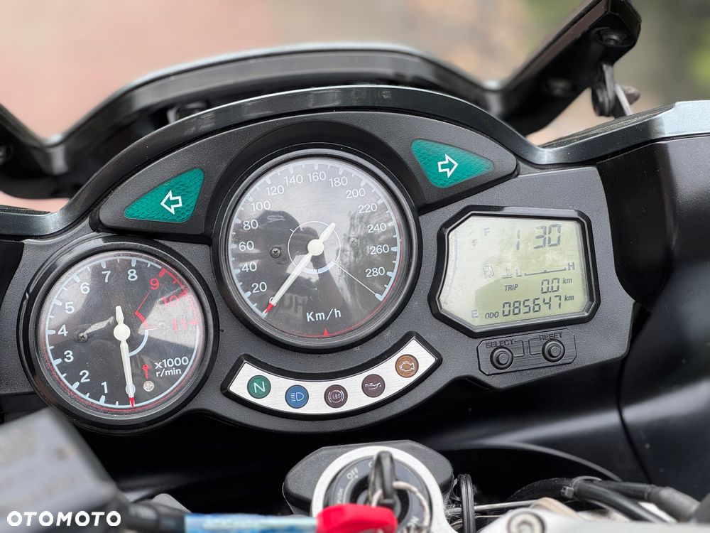 Yamaha FJR - 26