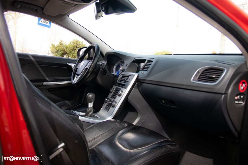 Volvo S60 1.6 D2 Drive Momentum Start/Stop - 25