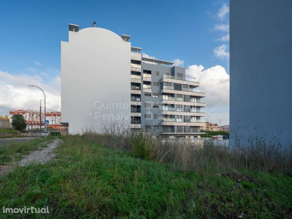 Terreno com projeto aprovado e licenças a pagamento. - Grande imagem: 5/24