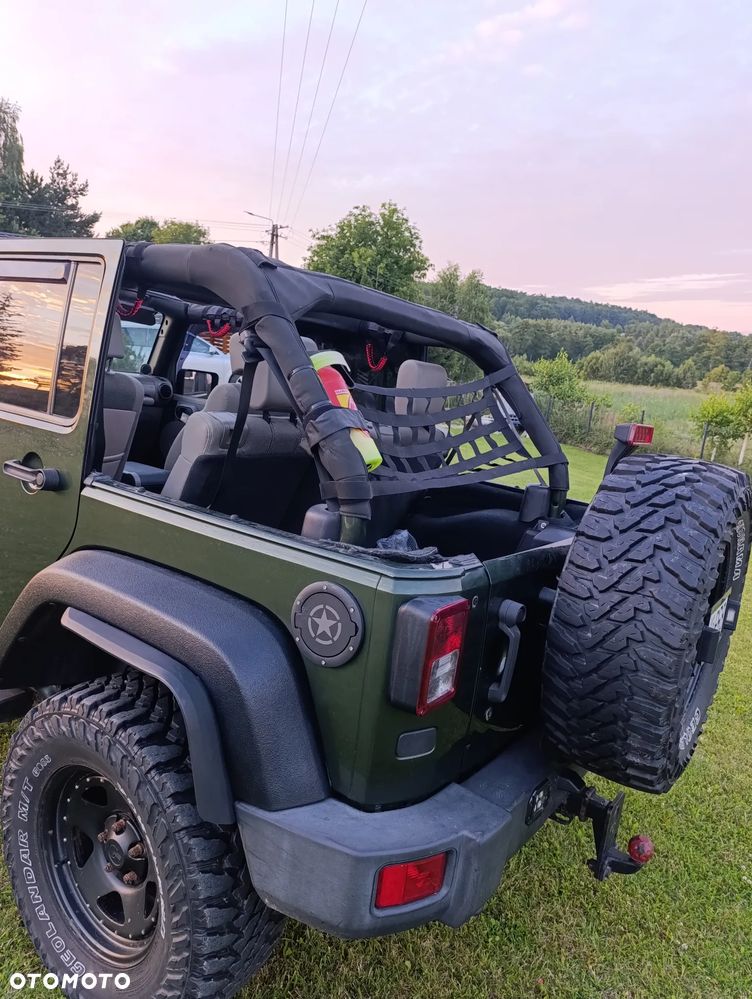 Jeep Wrangler - 2