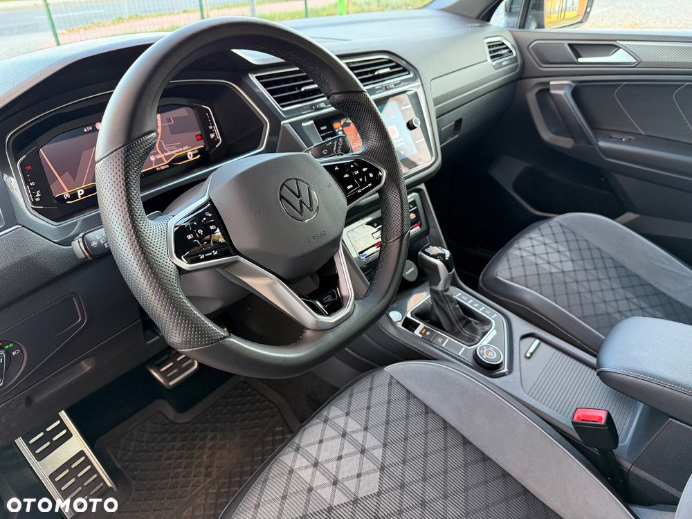Volkswagen Tiguan 2.0 TDI SCR 4MotION DSG R-Line - 30