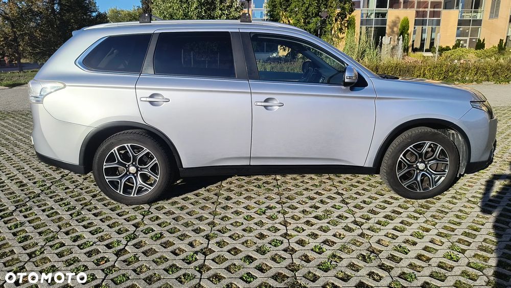 Mitsubishi Outlander 2.2 DID Intense + 4WD - 5