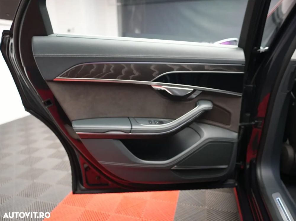 Audi S8 4.0 TFSI quattro Tiptronic - 4