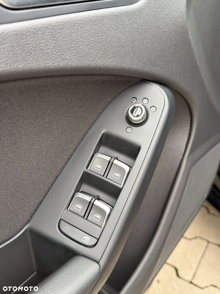 Audi A4 Avant 3.0 TDI DPF Attraction - 32