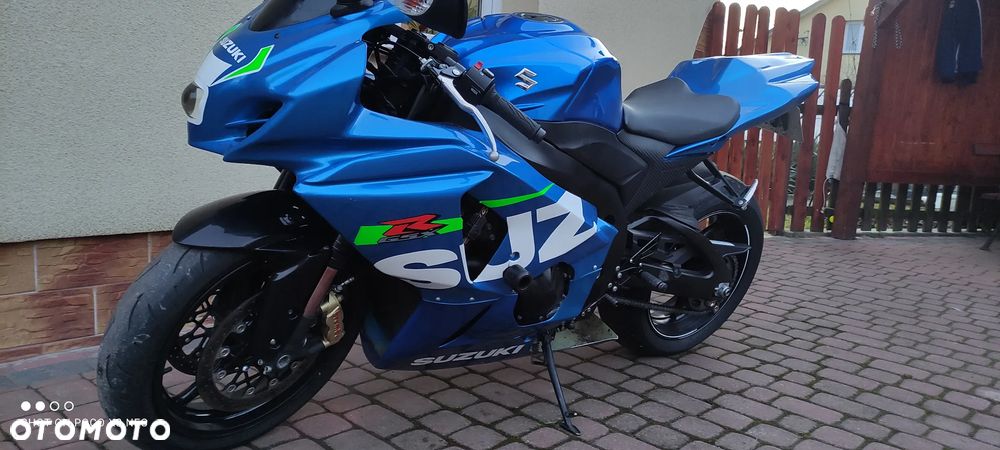 Suzuki GSX-R - 4