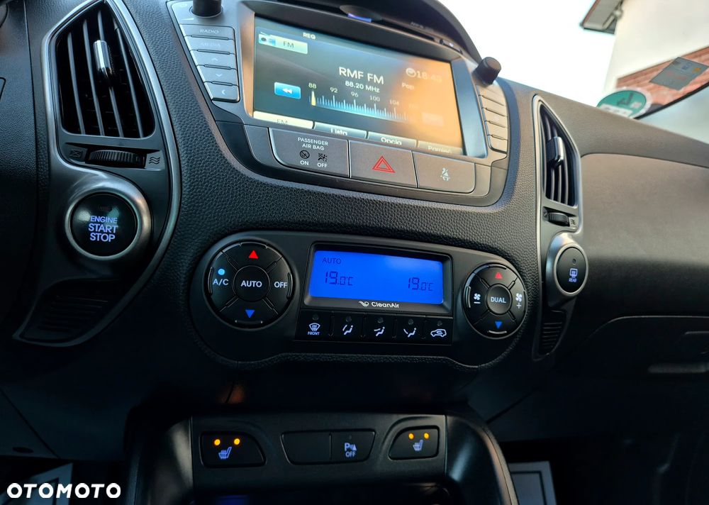 Hyundai ix35 1.7 CRDi 2WD Fifa World Cup Edition - 33