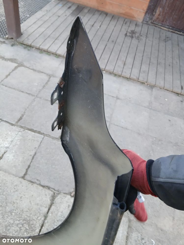 BMW 5 E60 Błotnik  Prawe przód BLACK Saphire 475 - 3