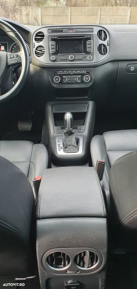 Volkswagen Tiguan 2.0 TDI DPF 4Motion BlueMotion Technology DSG Exclusive - 22