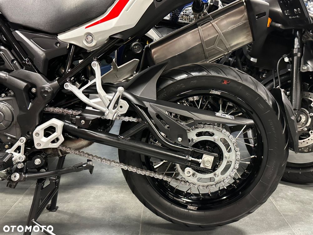 Benelli TRK 502X - 33