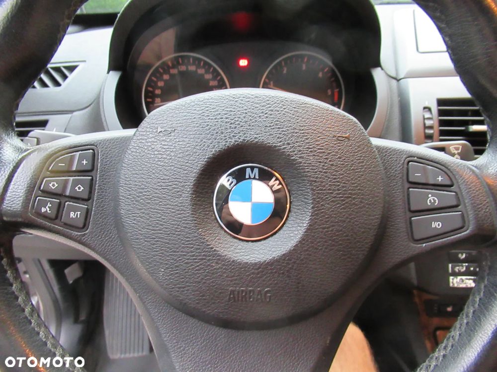 BMW X3 2.0d - 25