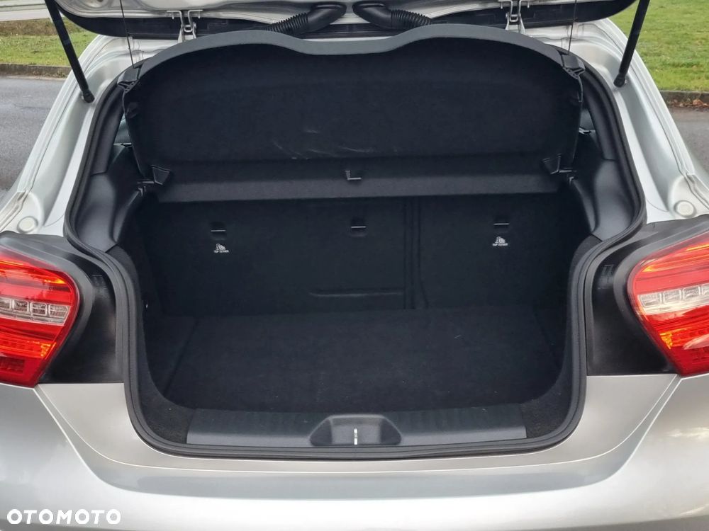 Mercedes-Benz Klasa A 180 CDI (BlueEFFICIENCY) AMG Sport - 21