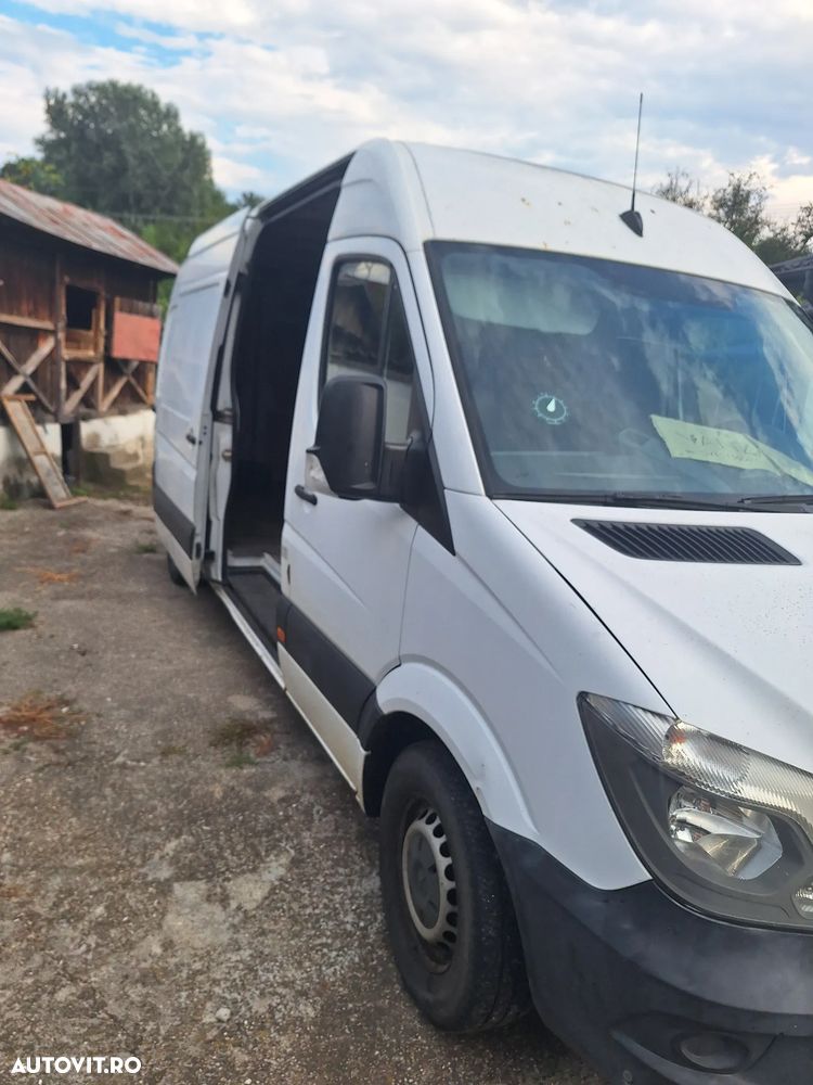 Mercedes-Benz Sprinter - 9