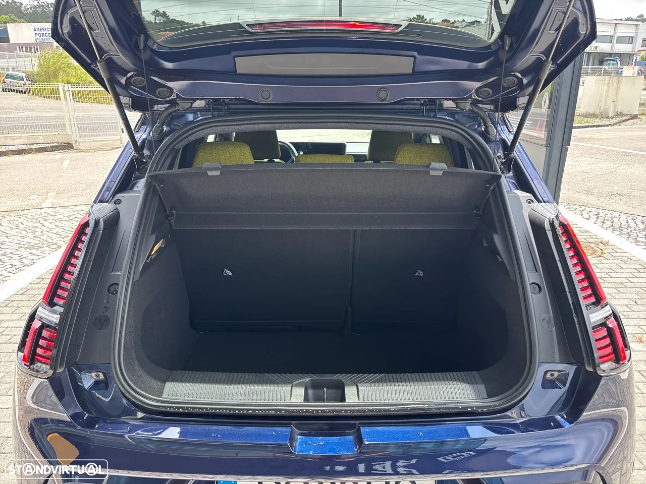 Renault 5 E-Tech 52 kWh Iconic Cinq Autonomia Conforto - 20