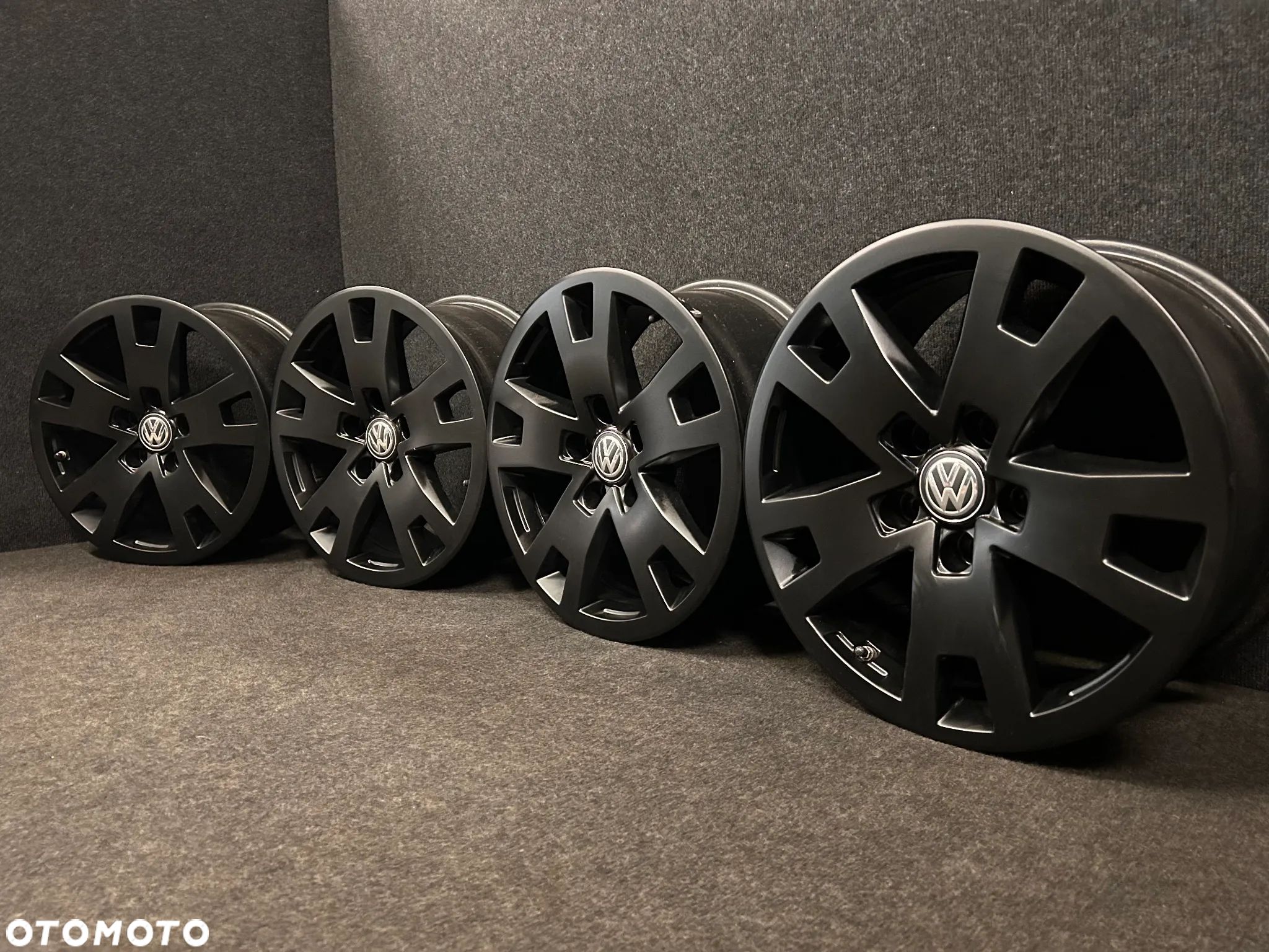 Alufelgi VW Amarok, Multivan, Caravelle, T5, T6 17 cali 5x120 4szt. Ładne z czujnikami! - 1