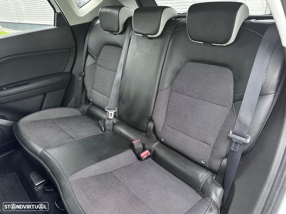 Renault Captur TCe 100 INTENS - 27