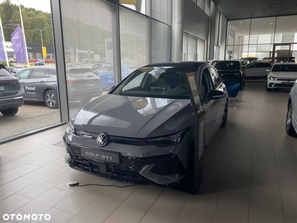 Volkswagen Golf 2.0 TSI GTI Clubsport DSG - 3