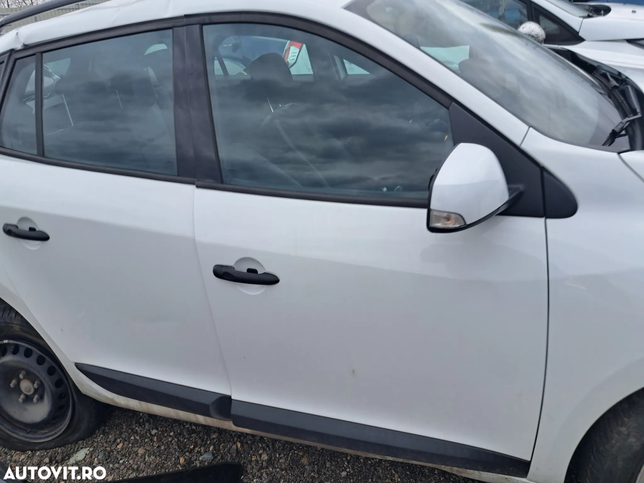 Dezmembram Megane 3 Break 1.5 dci 2011 K9K-J8 - 3