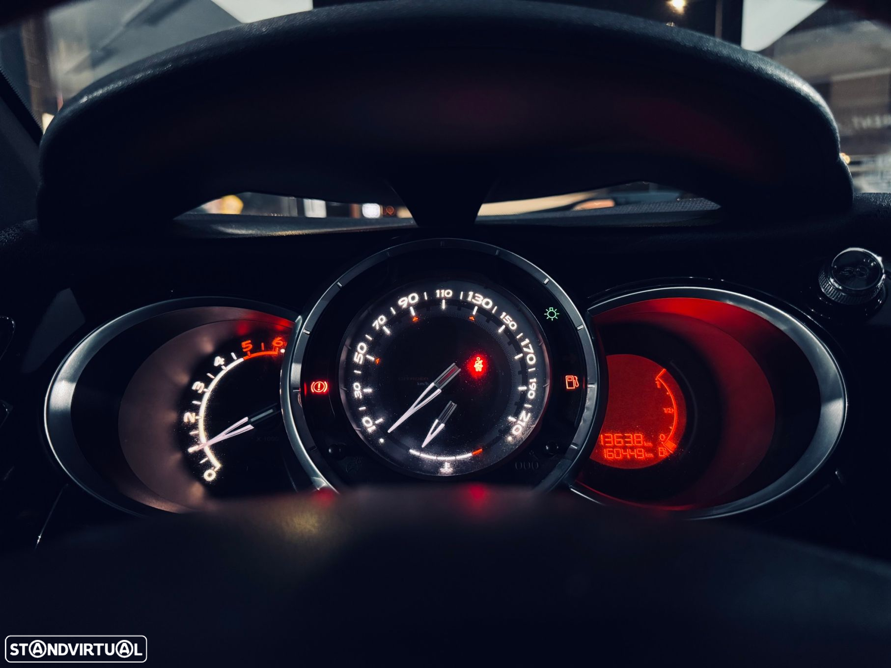 Citroën DS3 1.6 HDi Airdream So Chic - 22