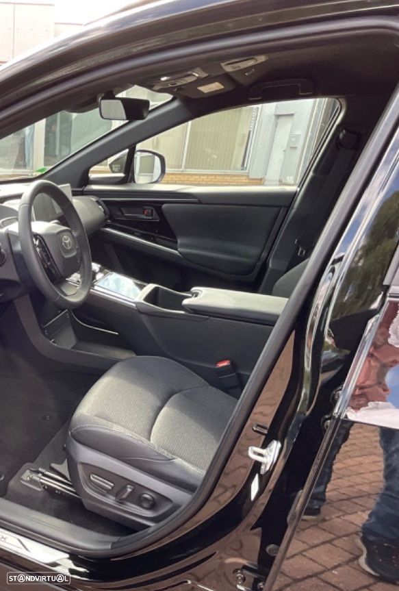 Toyota bZ4X 71,4 kWh Exclusive - 5