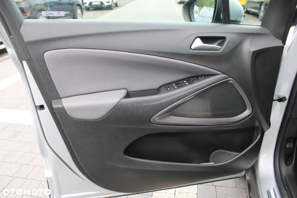 Opel Crossland X - 18
