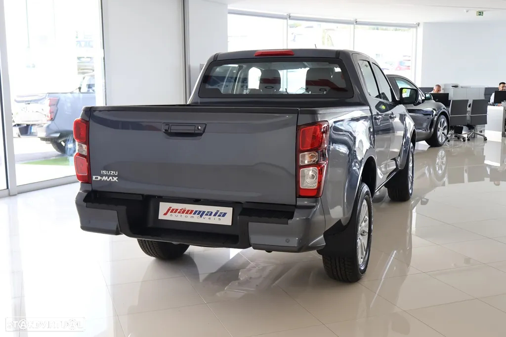 Isuzu D-Max 1.9 Ddi CD 4WD LS - 11