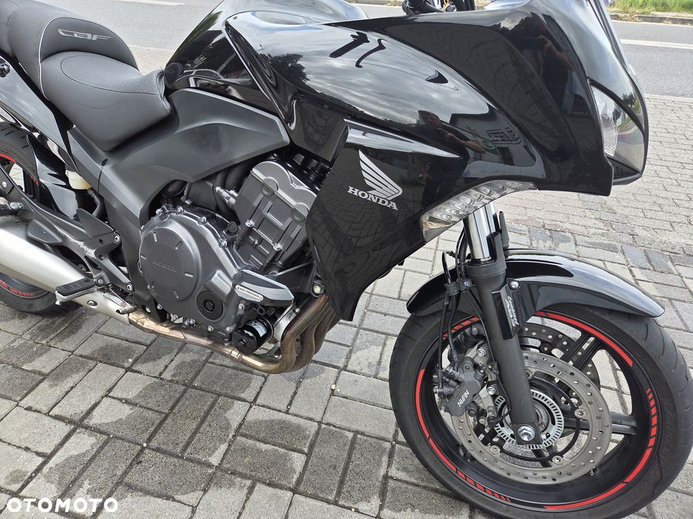 Honda CBF - 24