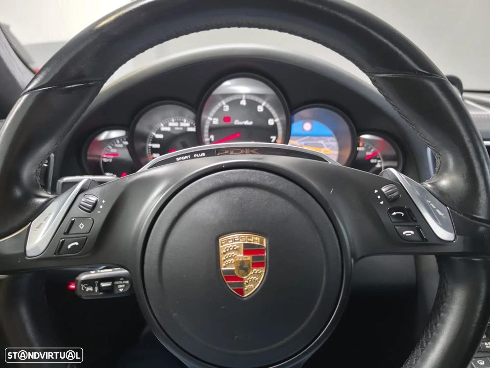 Porsche 911 (991) Turbo PDK - 4