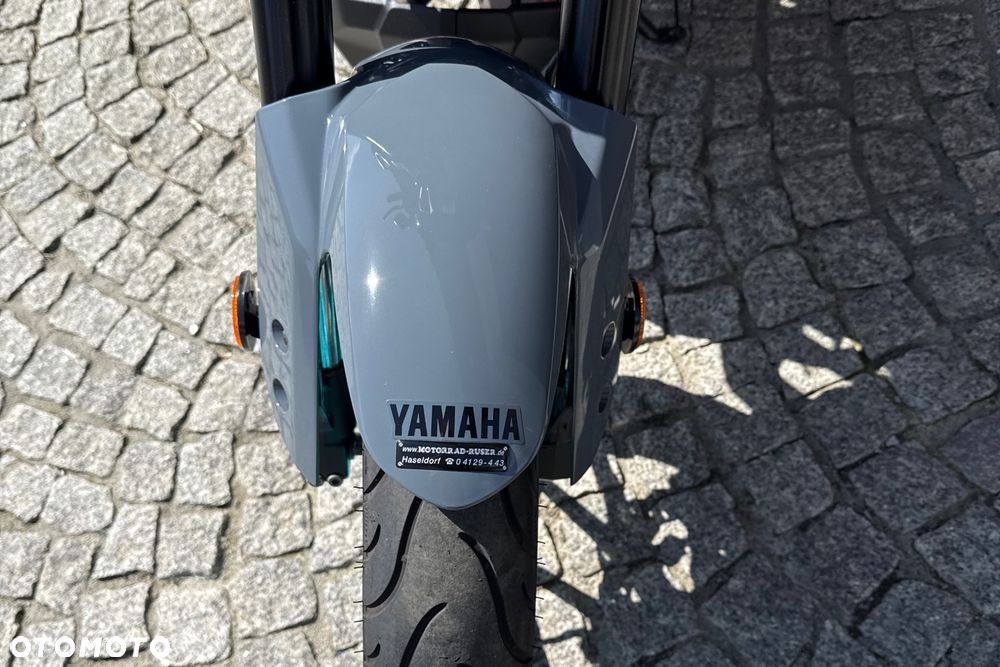 Yamaha MT - 12