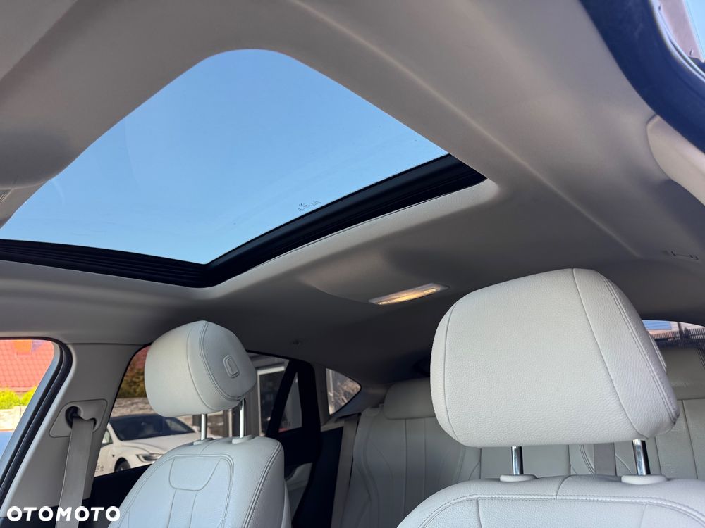 BMW X6 xDrive35i Performance M Paket - 25