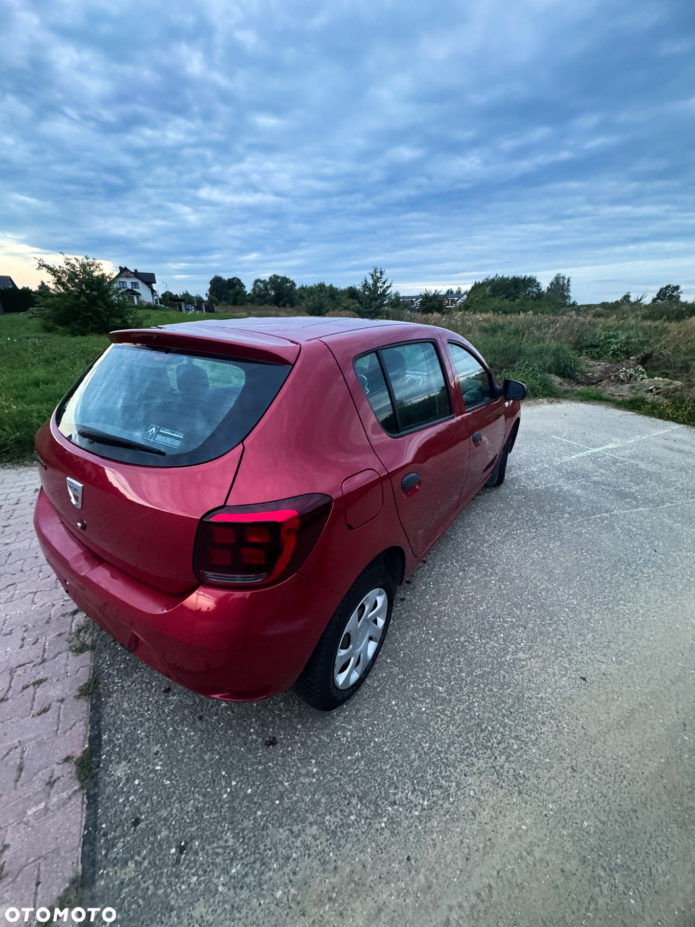 Dacia Sandero 1.2 16V Access EU6 - 3