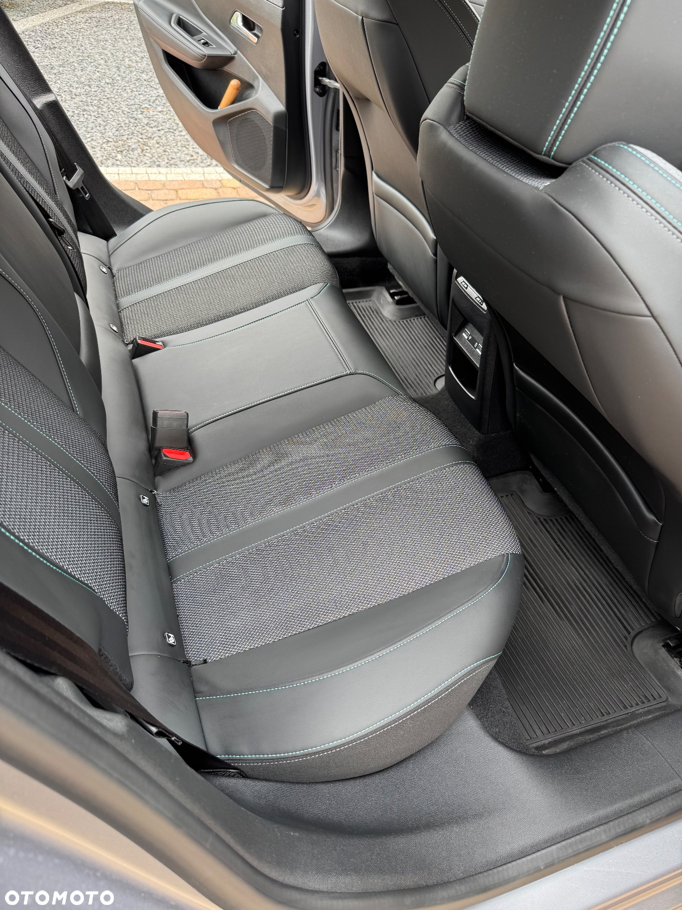 Peugeot 308 1.2 PureTech Allure Pack S&S EAT8 - 11